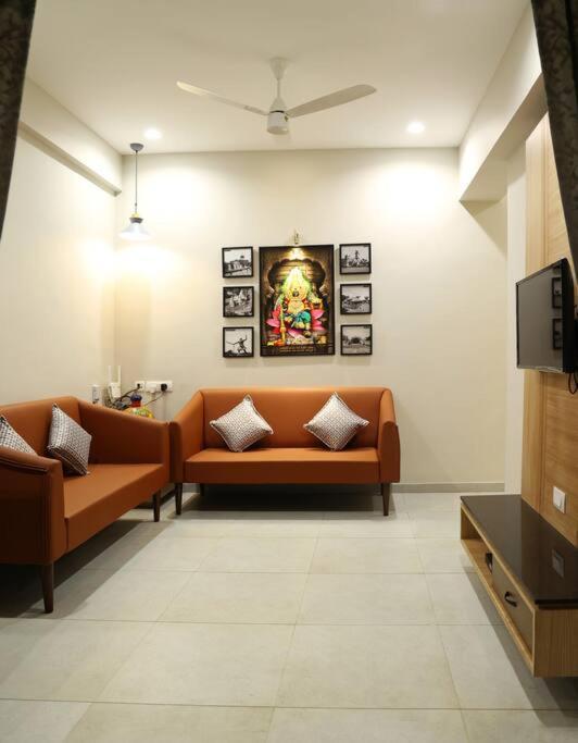 'Sumadhu Homes 301 ' Kolhapur Exterior foto